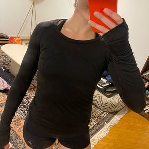 Lululemon Swiftly Tech Long Sleeve Size 6